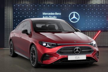 CLA 200 Linia AMG	dach panoramiczny KEYLESS-GO	 MULTIBEAM LED