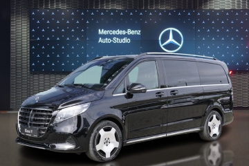 300d EXCLUSIVE/ 4Matic/  Airmatic/ 7-os/ Hak 2,5 t/ Dach Panormiczny