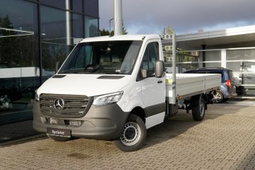 317 Skrzynia / Automat / LED / Martwe pole / Kamera cofania